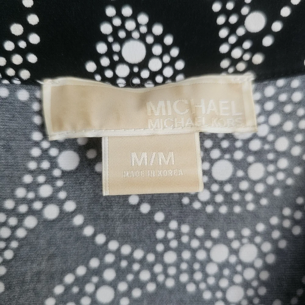 Michael Kors Solid Wrap Dress. V-Neck Tie Waist Size Medium